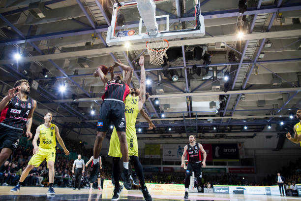 尤其是在面 尤其是在面