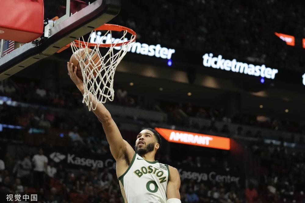 牢牢地掌控 牢牢地掌控