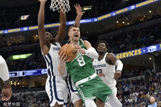 利踢球而遭 利踢球而遭