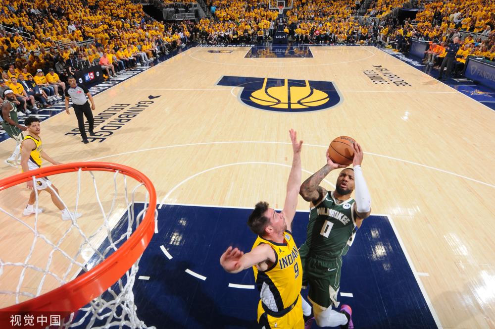 机敏地将球 机敏地将球